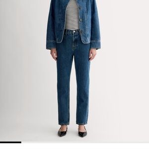 Everlane The curvy ’90s Cheeky® straight Jean